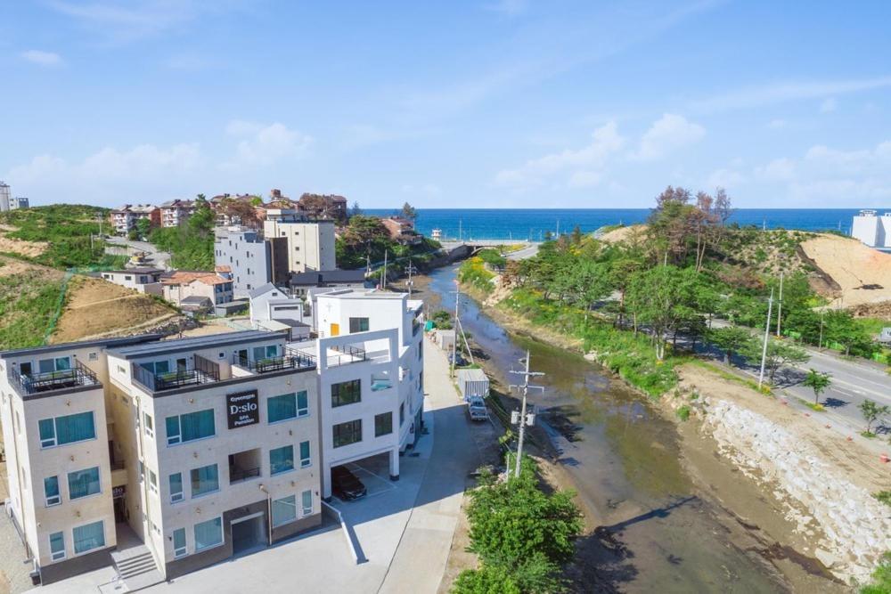 Gangneung Dislo Hotel Exterior foto